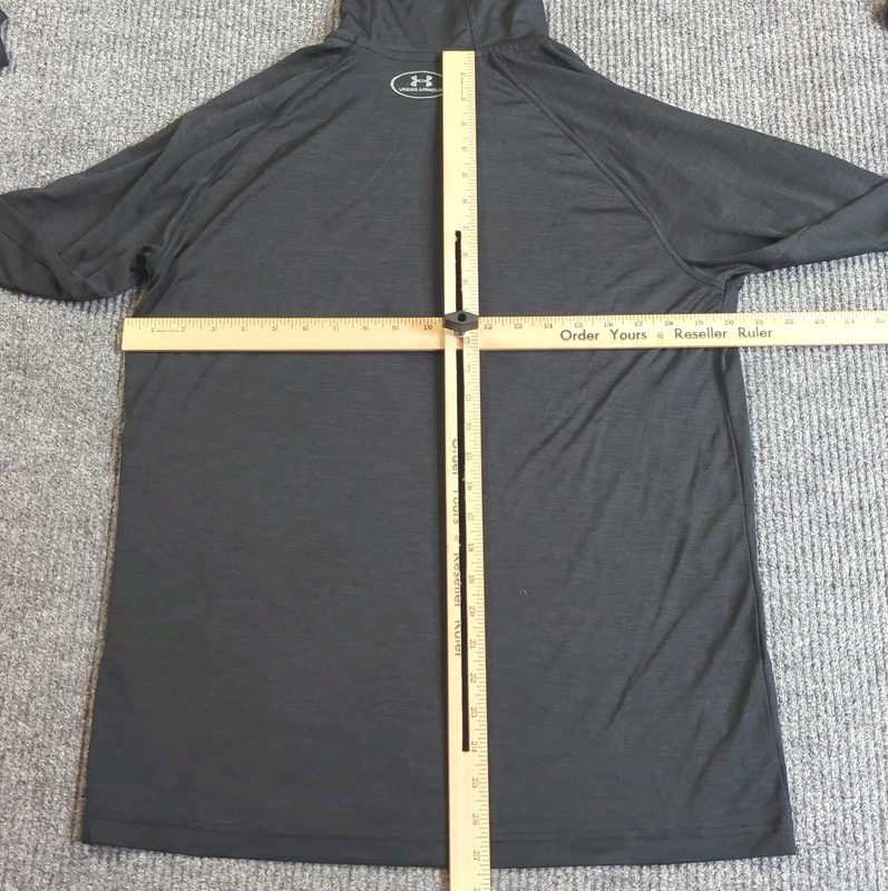 Under Armour Pullover Men Medium Gray Henley Long Sleeve Loose Hood Heat Gear gallery