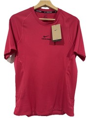 NWT Nike Pro Dri-FIT Men’s Slim Fit Training Tee Shirt Pink HV0409-666 M L $50
