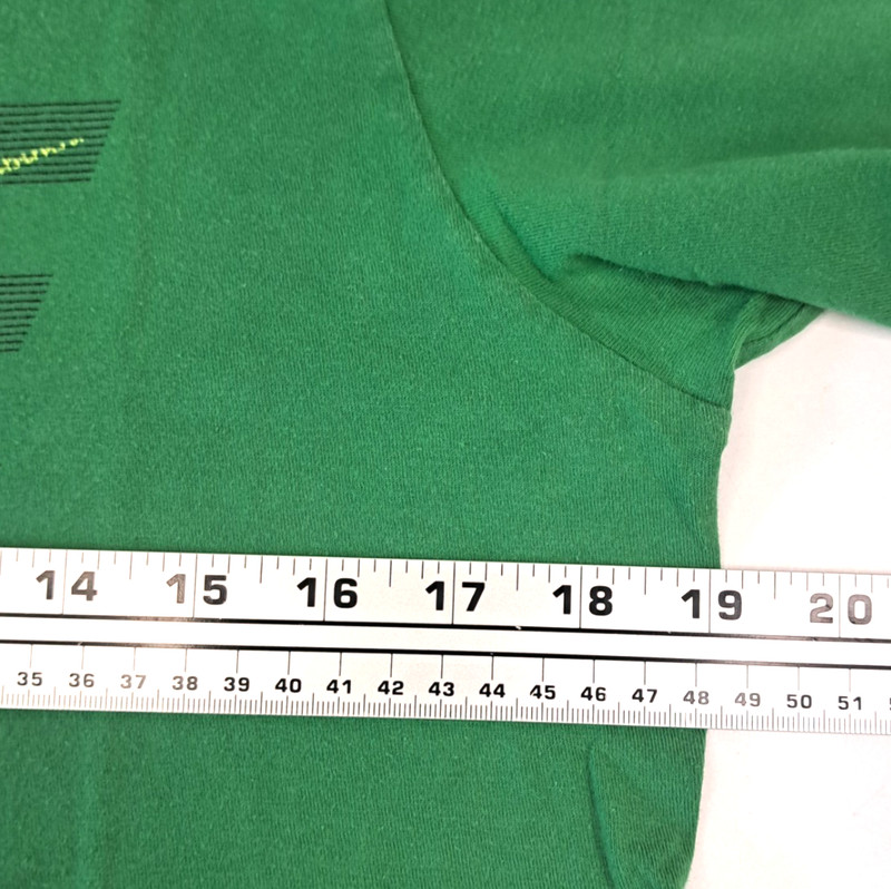 Nike T-shirt Boys L Center Swoosh Green Athletic Casual Sports gallery