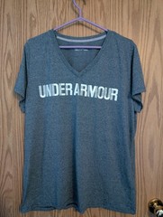 Under Armour thread Bourne heat gear basic tee. XL bluish gray