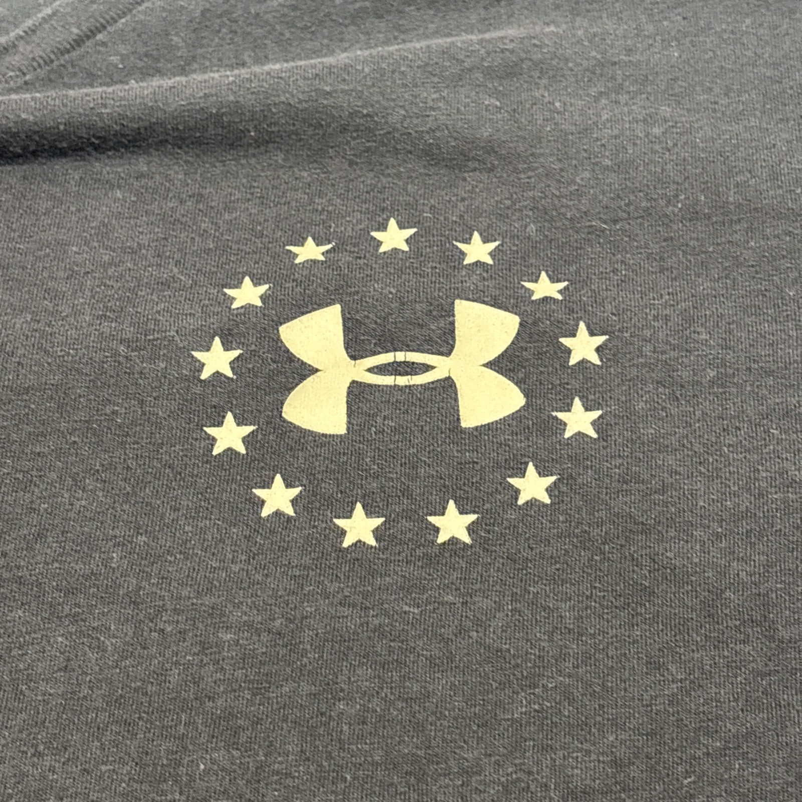 Under Armour T Shirt Mens XL Loose Heat Gear Freedom USA Flag Camo Graphic gallery