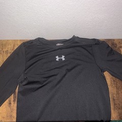 Under Armour HeatGear Fitted Long Sleeve Crew Neck T-Shirt Black Logo YLG