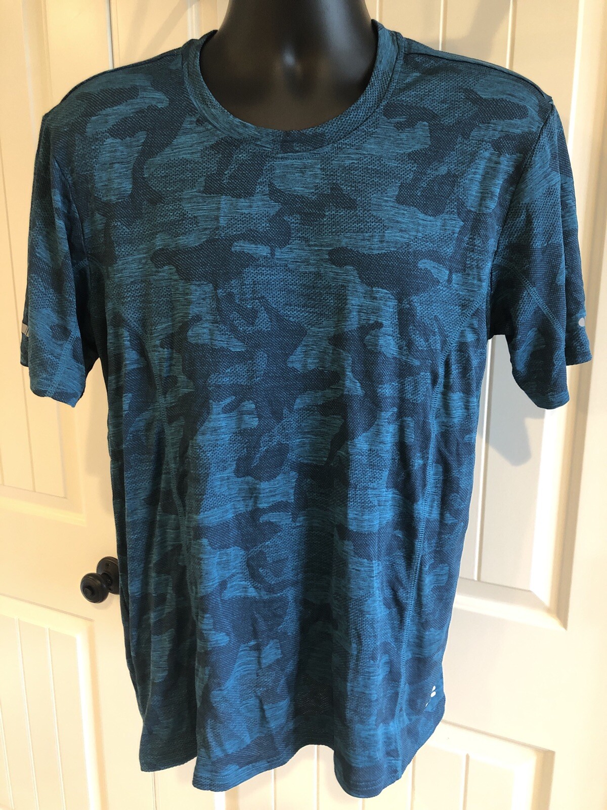 BCG, Mens Large Short Sleeved T Shirt, Blue And Black Pattern, Polyester Athleti gallery