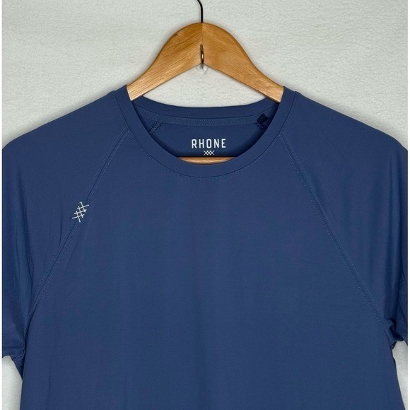 Rhone Reign Tech Performance Tee Blue Athletic Training Gym Shirt Men S Gym EUC gallery
