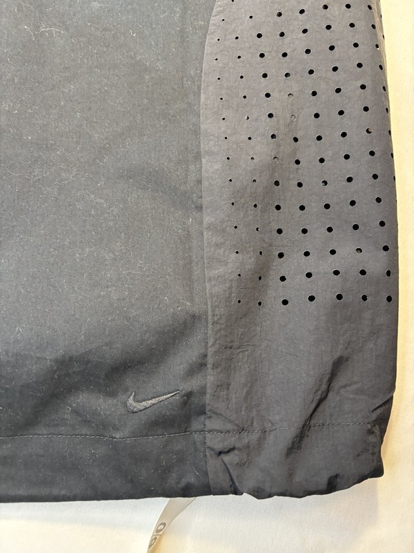 Nike Tech Button-Down Shirt Black Men’s Size Medium HJ2936-010 $140 gallery