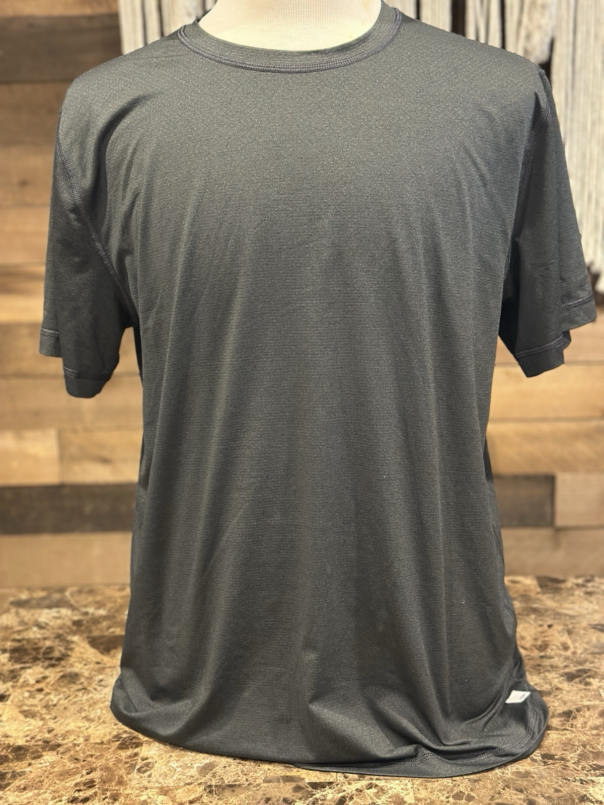Vuori Shirt Mens Large Gray Current Tech Performance 4 Way Stretch (V195) gallery