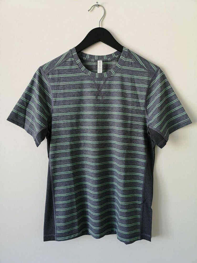 NWT LULULEMON T.H.E. Crew SS Top Shirt Men's Medium DBLV Grey Green Stripe