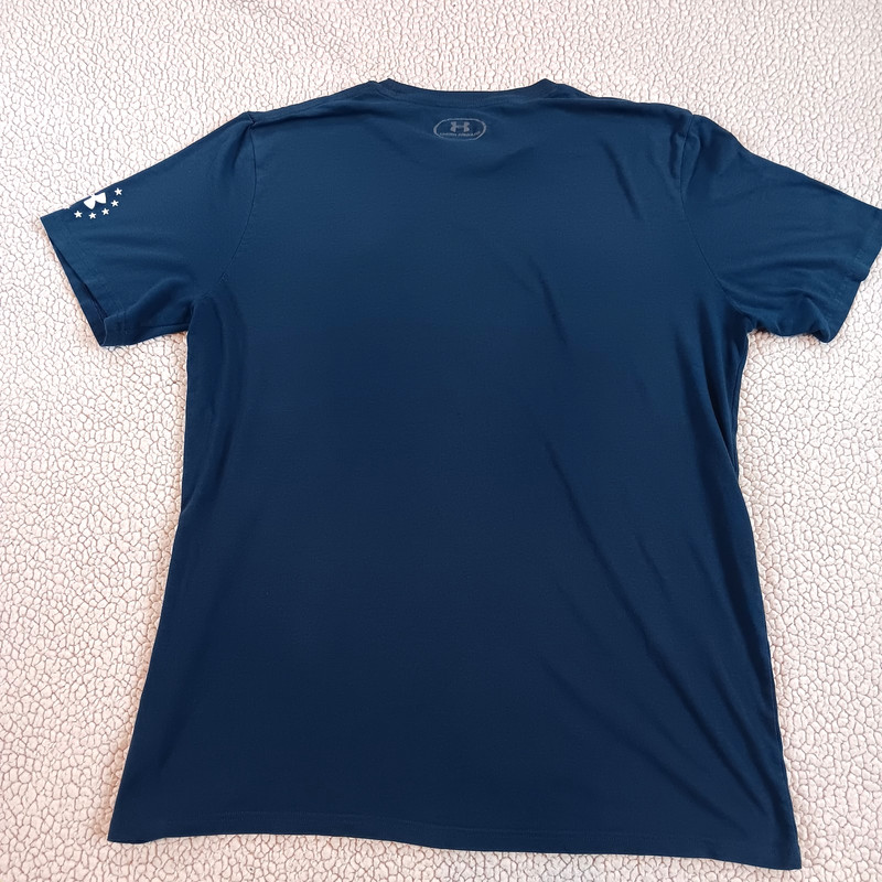 PATRIOTIC Under Armour Heat Gear Athletic T-Shirt Loose Fit American Flag Size L gallery