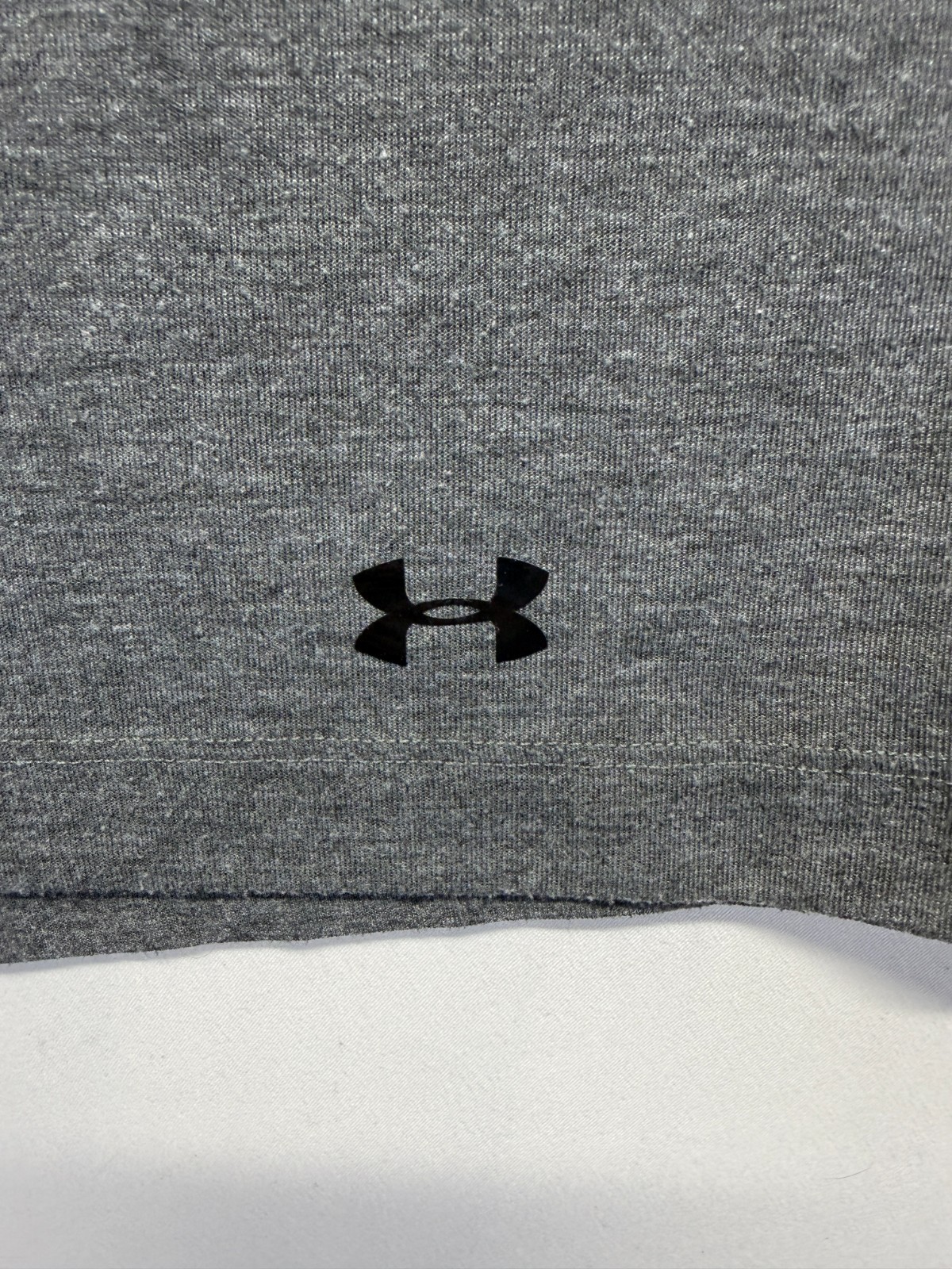 Under Armour Semi Fitted Shirt Men Small Heather Charcoal Black Athletic Workout gallery
