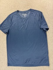 Chubbies THE WEEKEND Performance Short Sleeve Crew Shirt (Men’s Medium) Blue