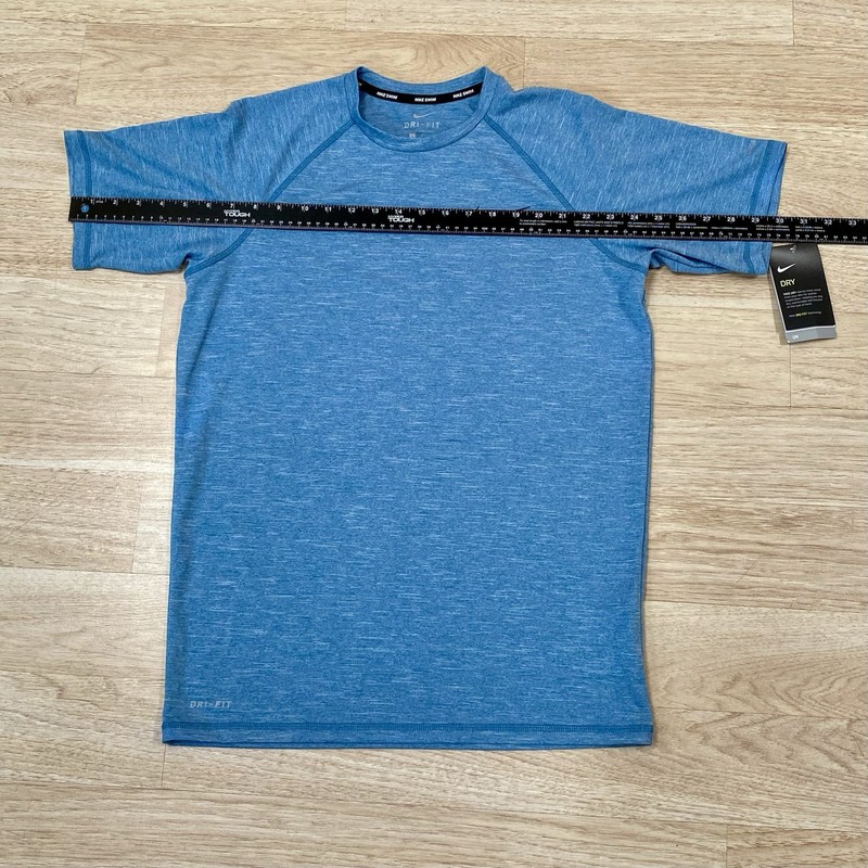 Nike Swim T-Shirt Men’s S Blue Hydroguard Short Sleeve UV Protection Tee Shirt gallery
