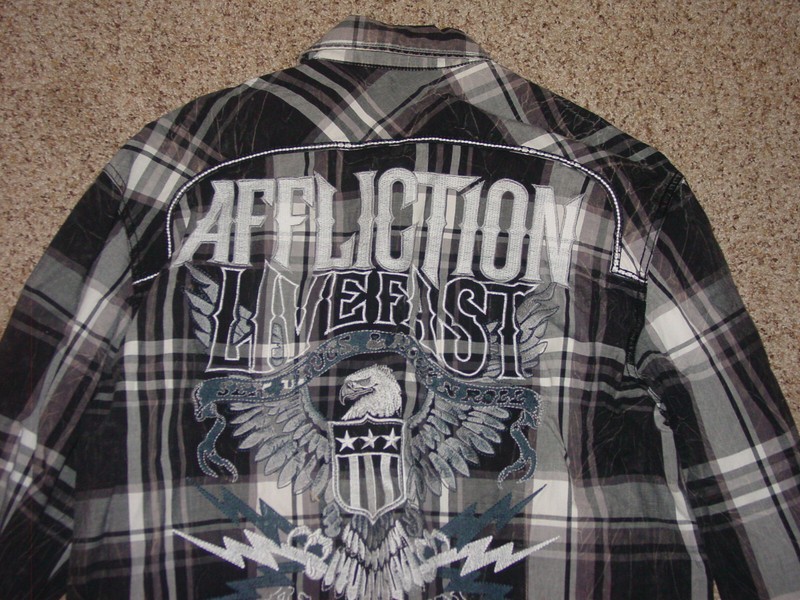 Mens Affliction Black/White Button Up Long Sleeve Shirt! Size XL gallery