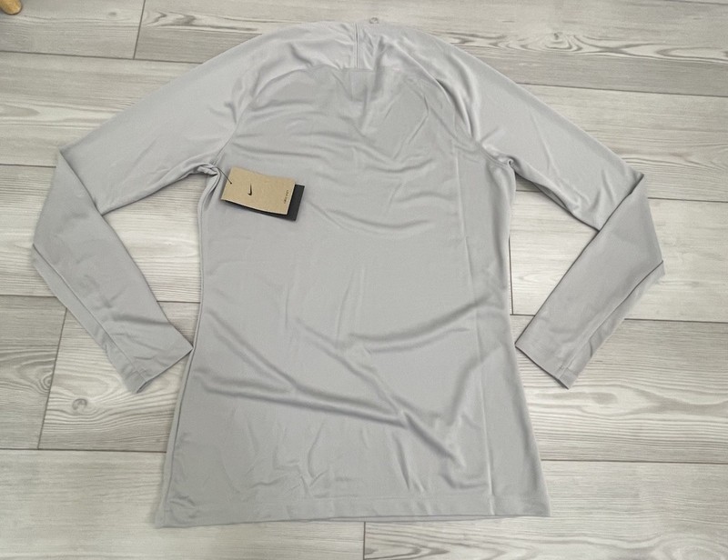 NWT Nike Dri-FIT Park First Layer Grey Soccer Shirt Men's Size Medium AV2609-057 gallery