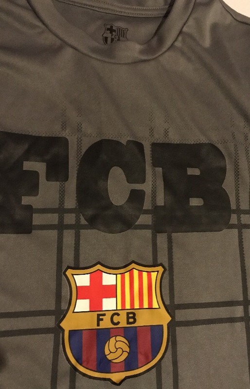FCB Men's Gray Shirt Size Medium gallery