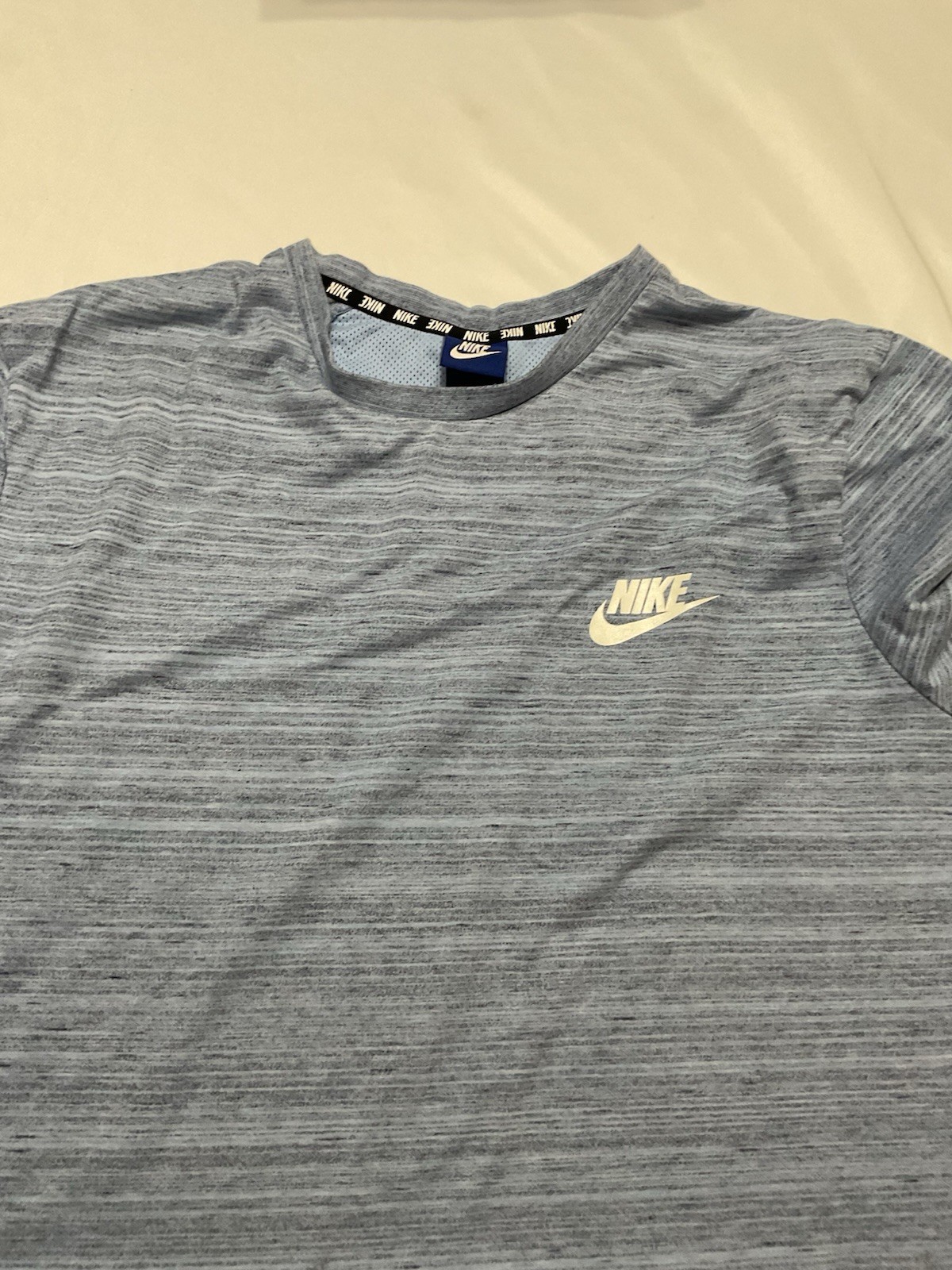 Nike Dri-FIT Men's Blue Heather Crew Neck Short Sleeve Poly Logo Tee Sz XL gallery