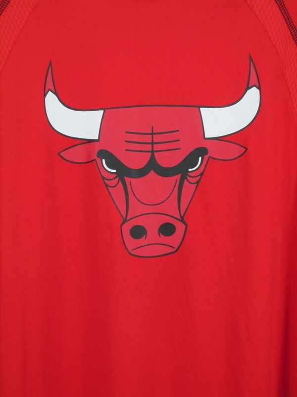 NWT NBA CHICAGO BULLS Pullover Athletic Shirt Men Large Red Long Sleeve Big Logo gallery