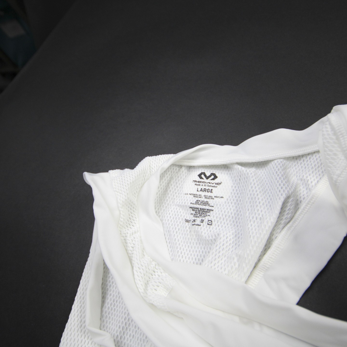 McDavid Padded Compression Top Men's White New without Tags XL gallery