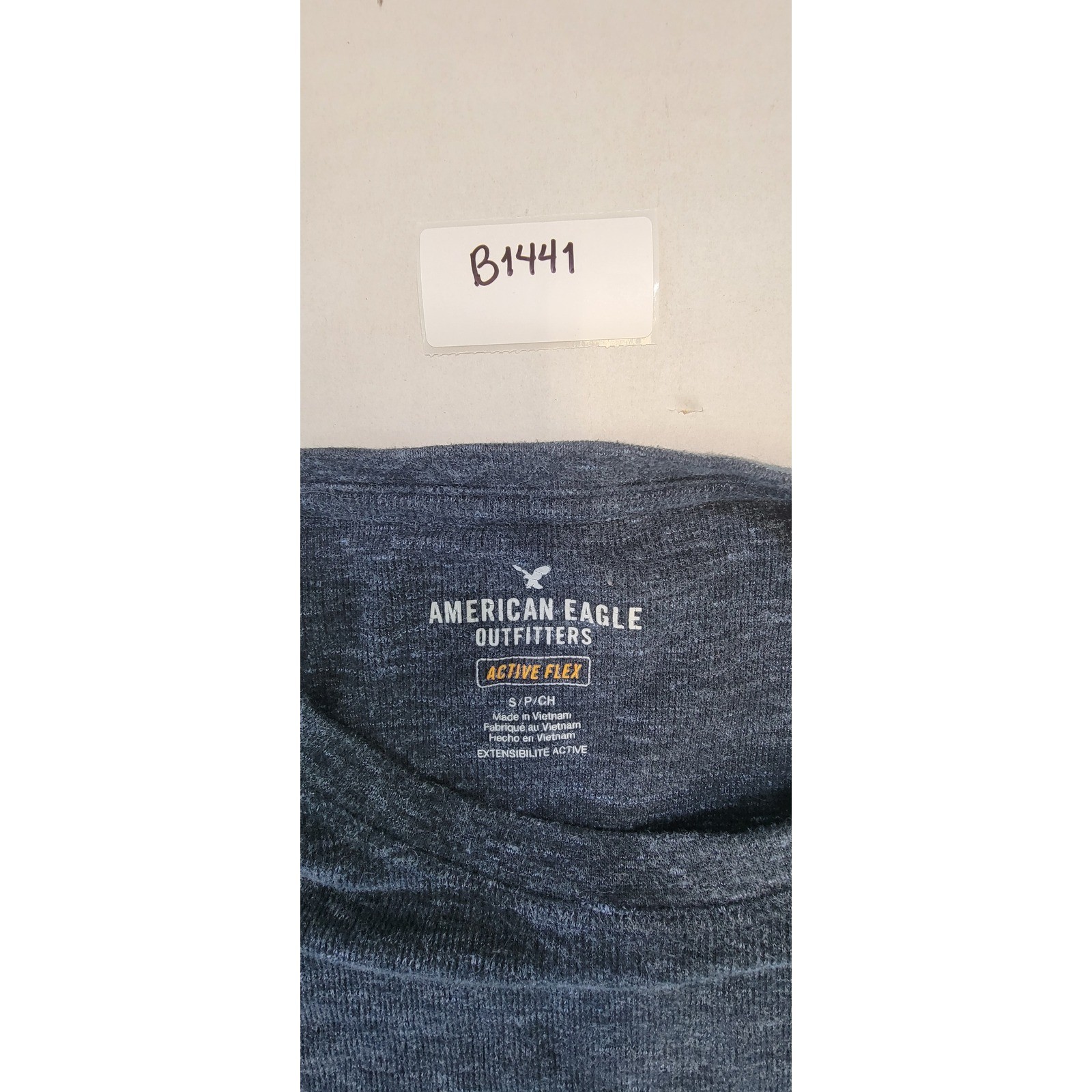 American Eagle Outfitters Active Flex Long Sleeve Shirt Mens S Navy Casual Top gallery