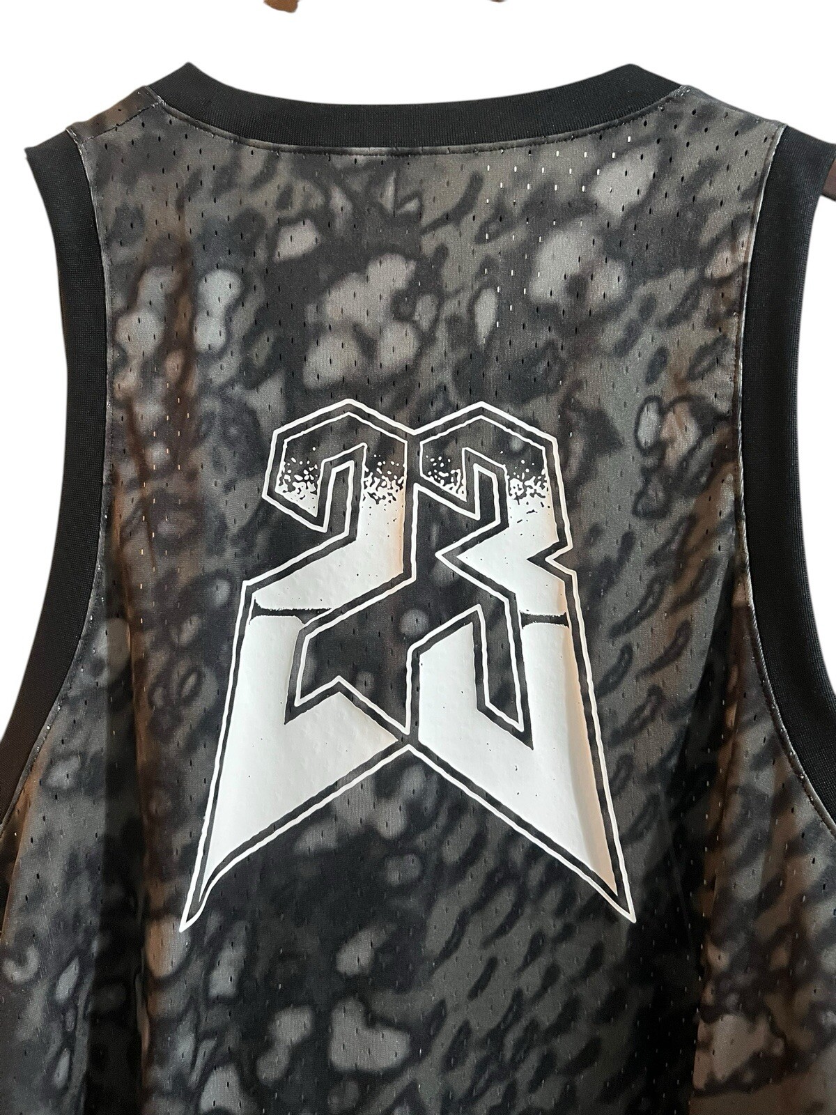 Nike Air Jordan Sport Dri-FIT Mesh Jersey Center Jumpman Black Small FN5854-010 gallery