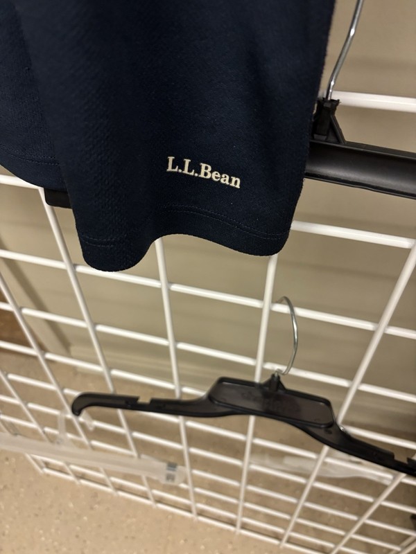 L.L. Bean Men’s Regular Size Large Performance Trail T (ODUN2) Navy Blue Tan EUC gallery