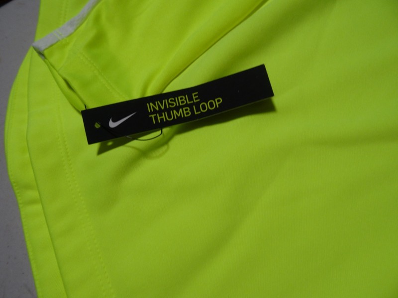 NEW NWT Nike RUNNING 1/2 Zip Top SIZE M - WOMENS DRI FIT AO1470-702 Volt/White gallery