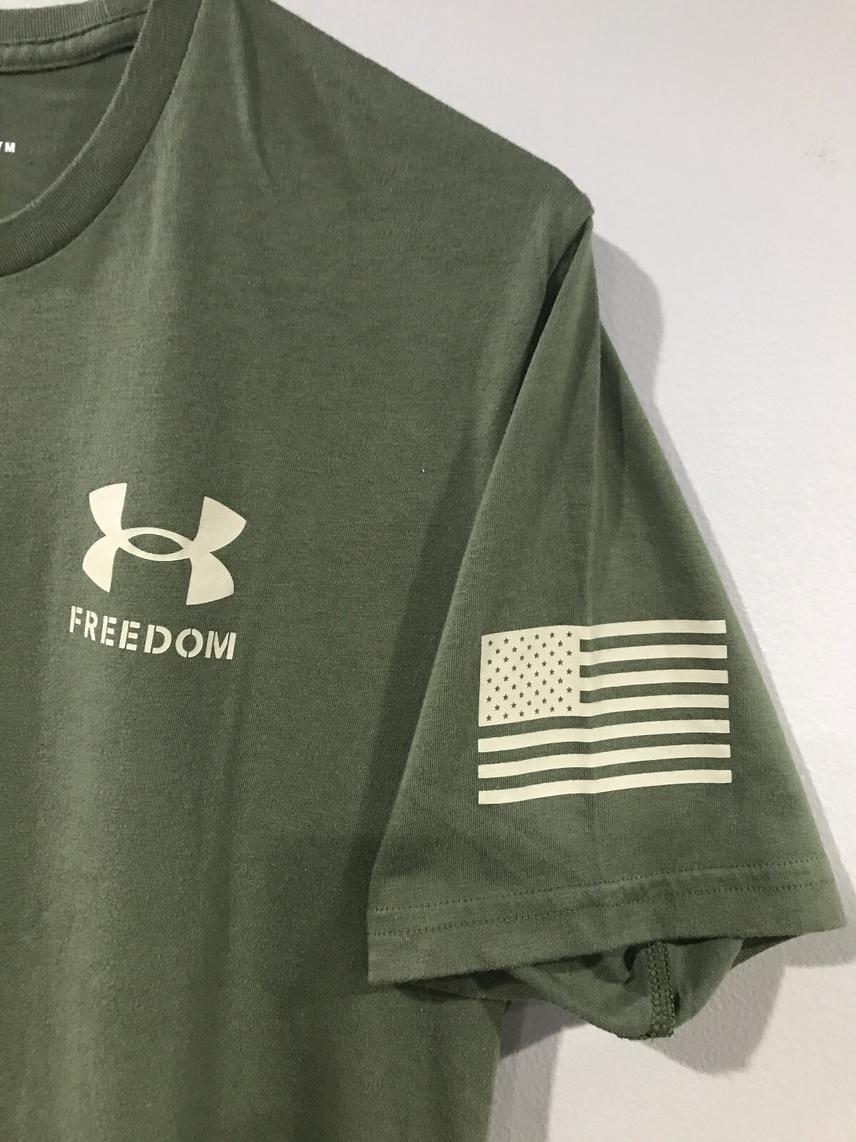Under Armour Mens Medium Salute to Service Freedom USA Shirt Olive Drab gallery