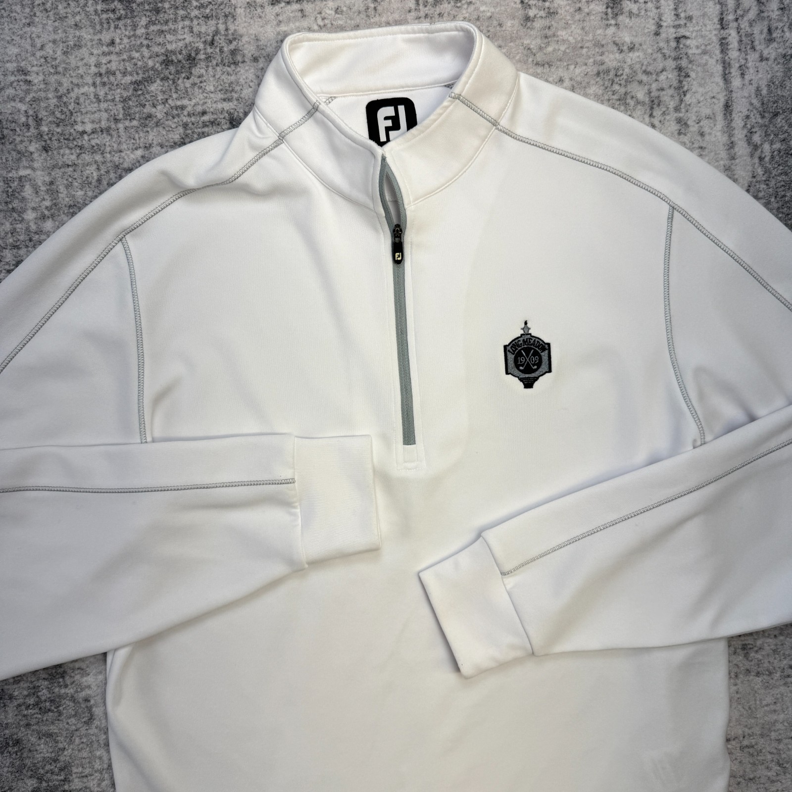 FootJoy Sweater Mens Medium White 1/4 Zip Golf Performance Sweatshirt Pullover gallery