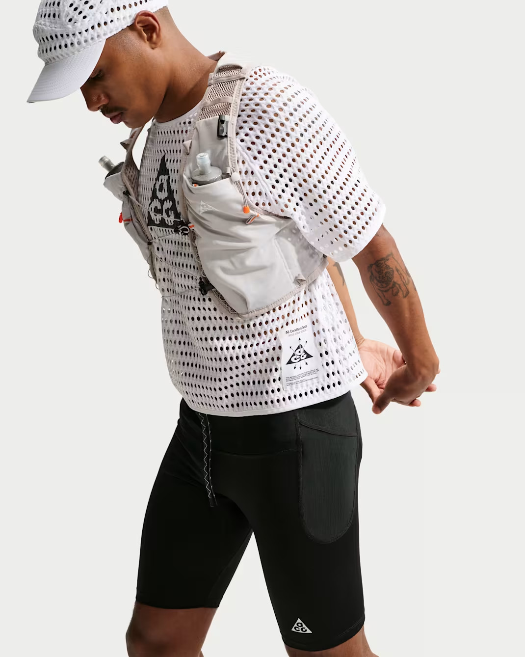 Nike ACG Radical AirFlow Men's Short-Sleeve Trail Running Top T-shirt Medium M gallery