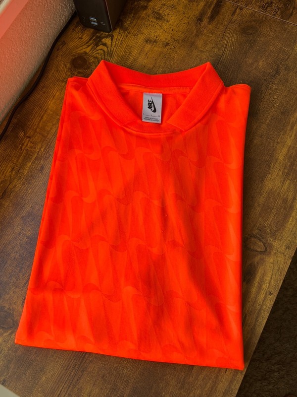 Nike Soccer Goalie Sports & Research Lab Long Sleeve Orange Shirt - Size S gallery