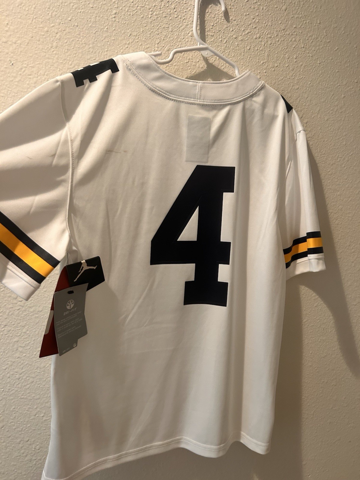 Jordan Dri-FIT Men’s V-Neck Jersey Size M White/Black/Yellow #4 Jumpman gallery