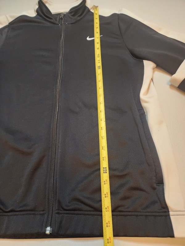 Nike DriFit Black Longsleeve Fullzip Athletic Jacket w/Zipper Pockets Mens Large gallery