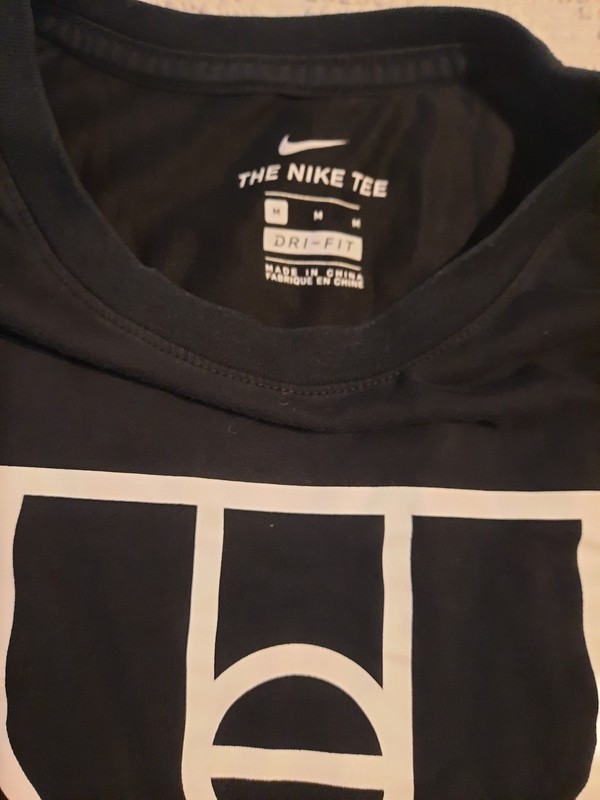 Nike Black Long Sleeved Dri Fit Size M. With Basketball Court Logo and Swoosh gallery