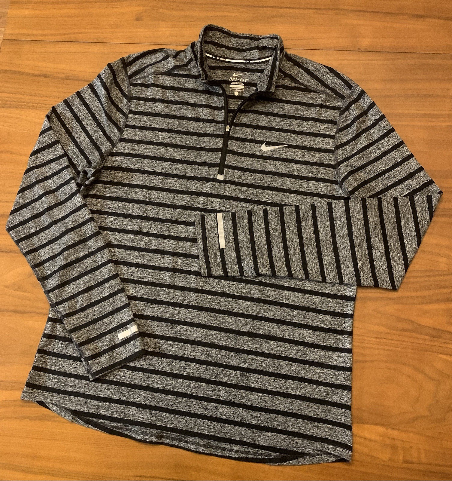 Nike Element Running Pullover 1/2 Zip Shirt Mens L Striped DriFit Mock Thumbhole gallery