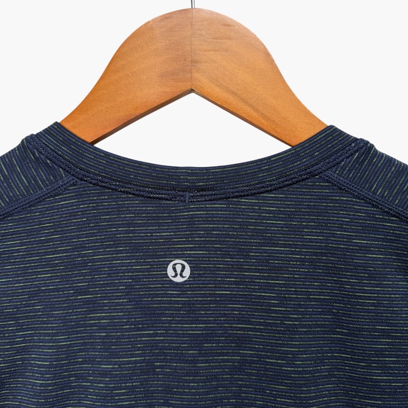 Lululemon Metal Vent Tech Tee Shirt Mens Blue Performance Sports Yoga Gym Golf M gallery