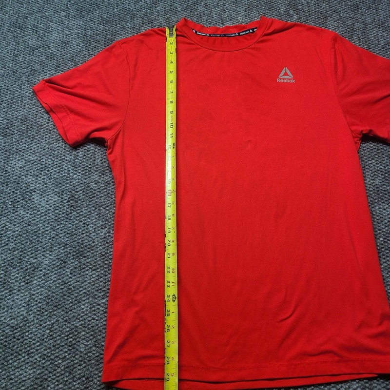 Reebok Men's Medium Delta Core Tshirt Red Athletic Moisture Wicking gallery