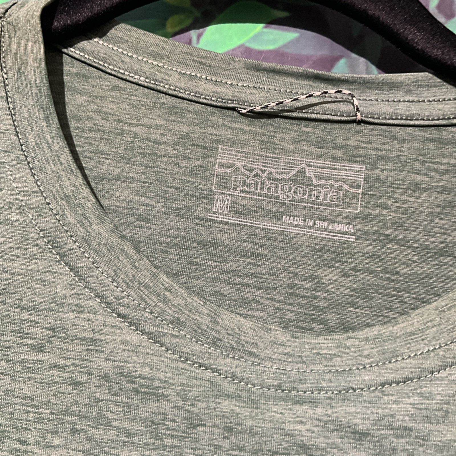 Patagonia Capilene Cool Short Sleeve Shirt Men’s M Green gallery