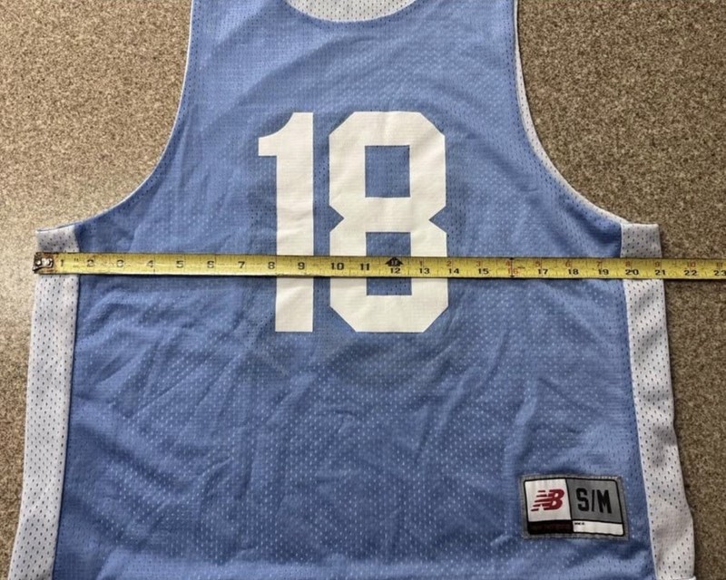 NB New Balance Reversible Jersey Size S/M Adult Blue & White gallery