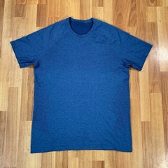 Lululemon Shirt Mens Large Purple Blue Yoga Gym Workout Short Sleeve
