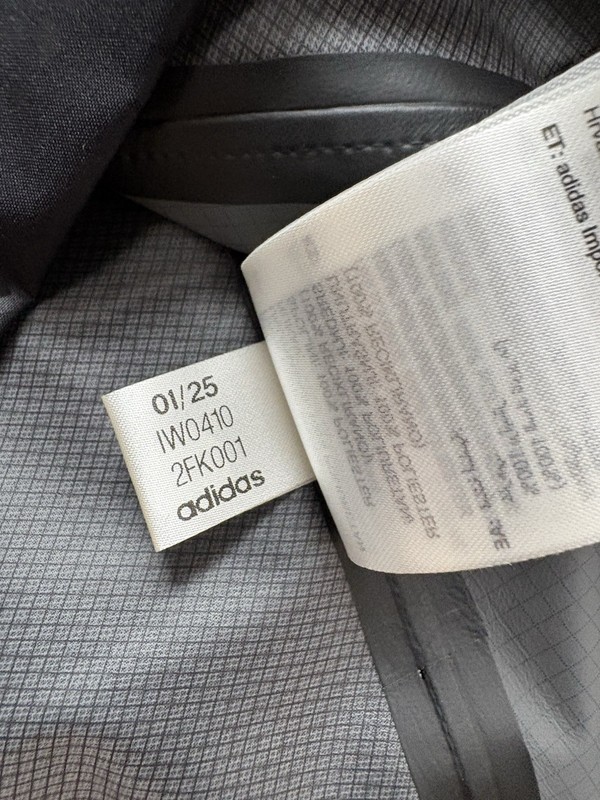 NEW Adidas Tiro 25 Pro Rain Top Sports Jacket Training Top AsiaFit SMALL IW0410 gallery