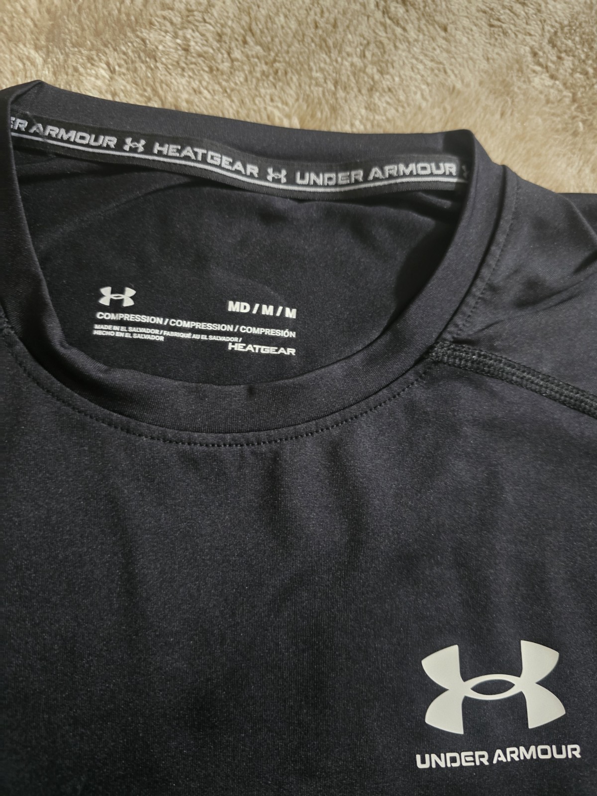 Under Armour Size MD Men's HeatGear Long-Sleeve T-Shirt – Black gallery