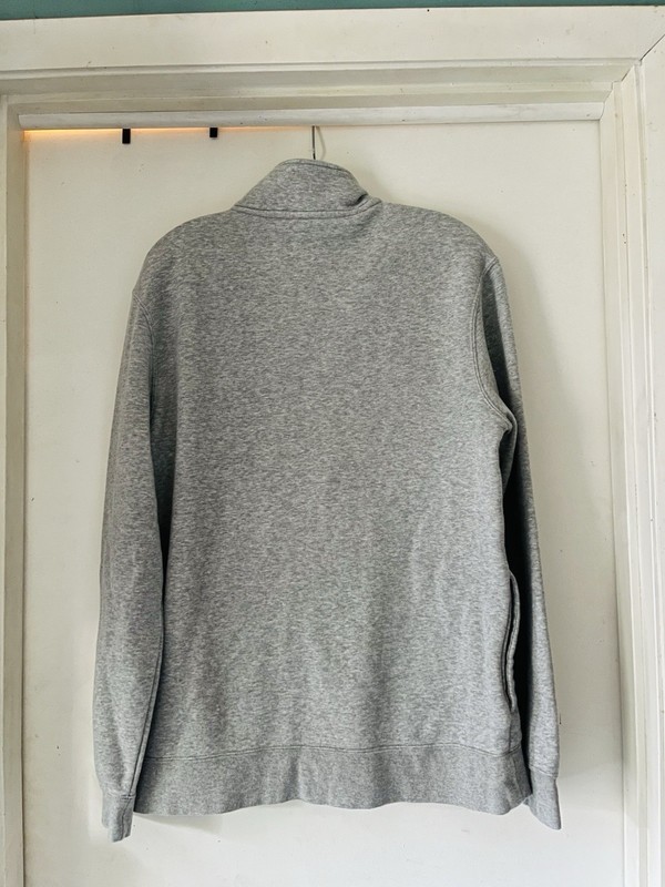 Men’s Gray Nike Quarter Zip Size Large gallery