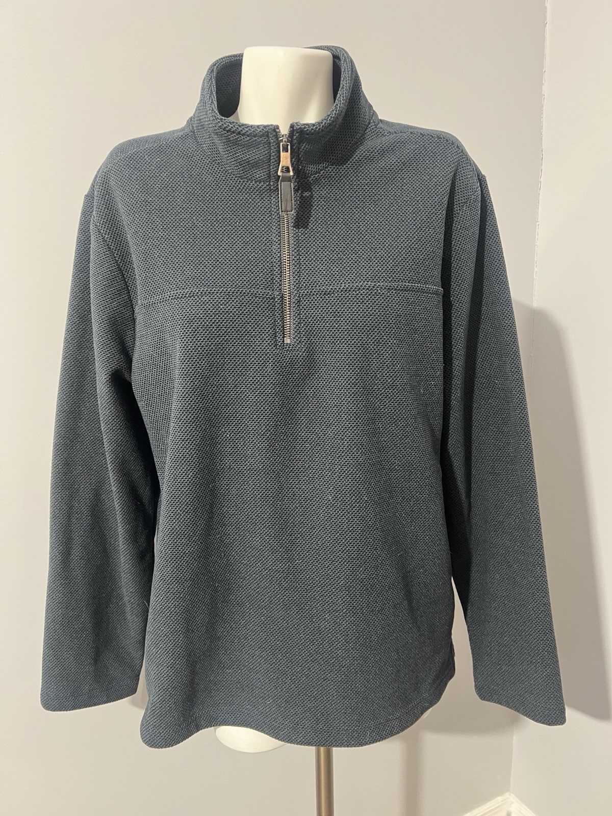 Redmond Clothing Outfitters Men's Medium 1/4 Zip Sweatshirt Grey Mock Neck gallery