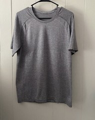 Lululemon Live in Practice T-Shirt Gray Mens Size M Performance Cross Train