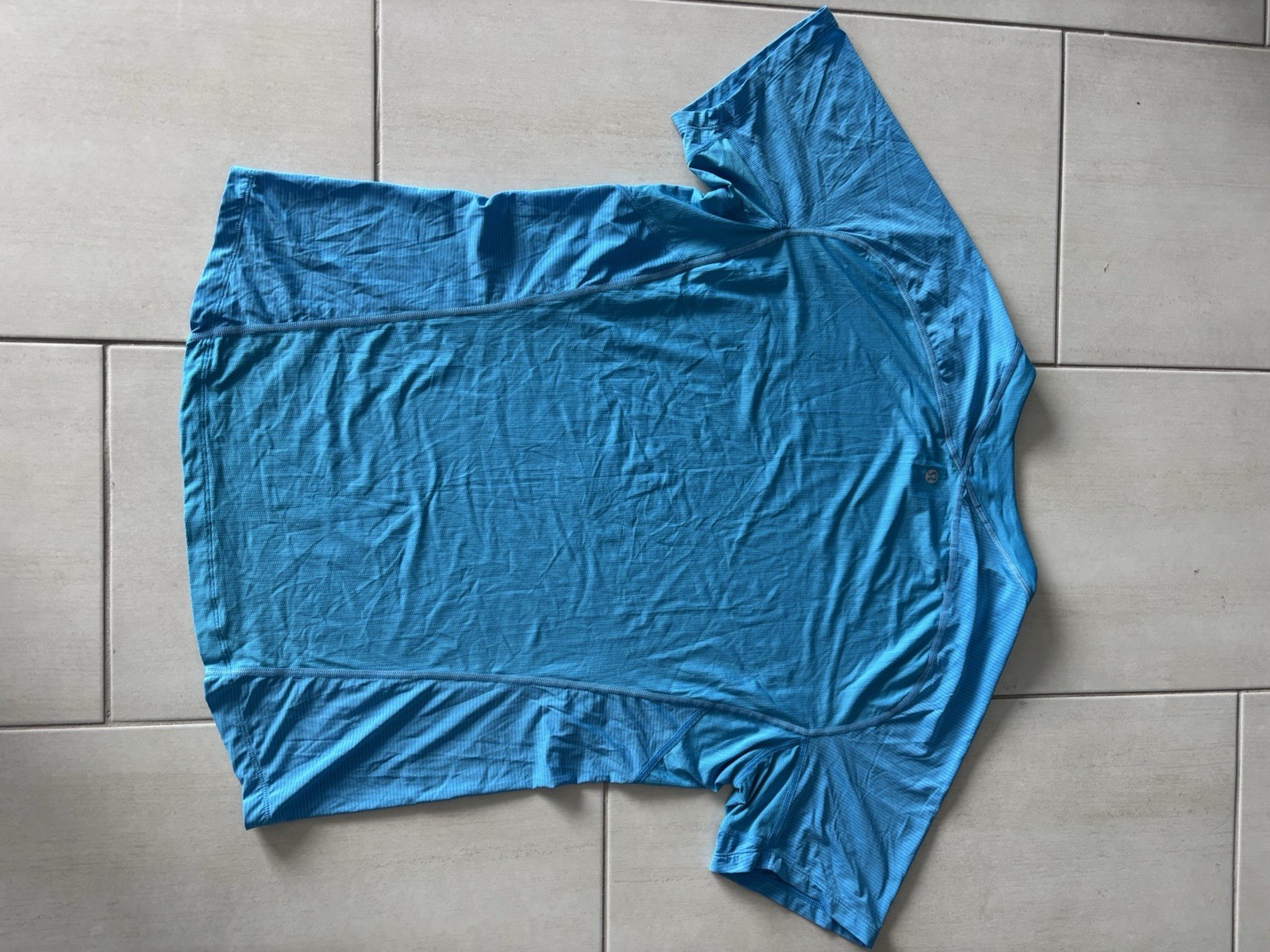 Lululemon Men Cadence Tee Shirt Color Royal Blue Size Medium Four Way Stretch gallery
