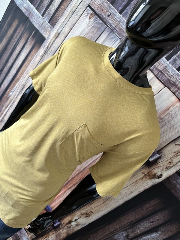 Vuori SS Off Gold Mustard Yellow Tradewind Performance Crew Active Knit Size XL gallery