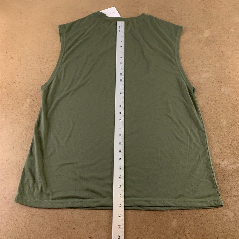 SHEIN BASICS Men's Size Large (40) Solid Army Green Crew Neck Tank Top NWT gallery