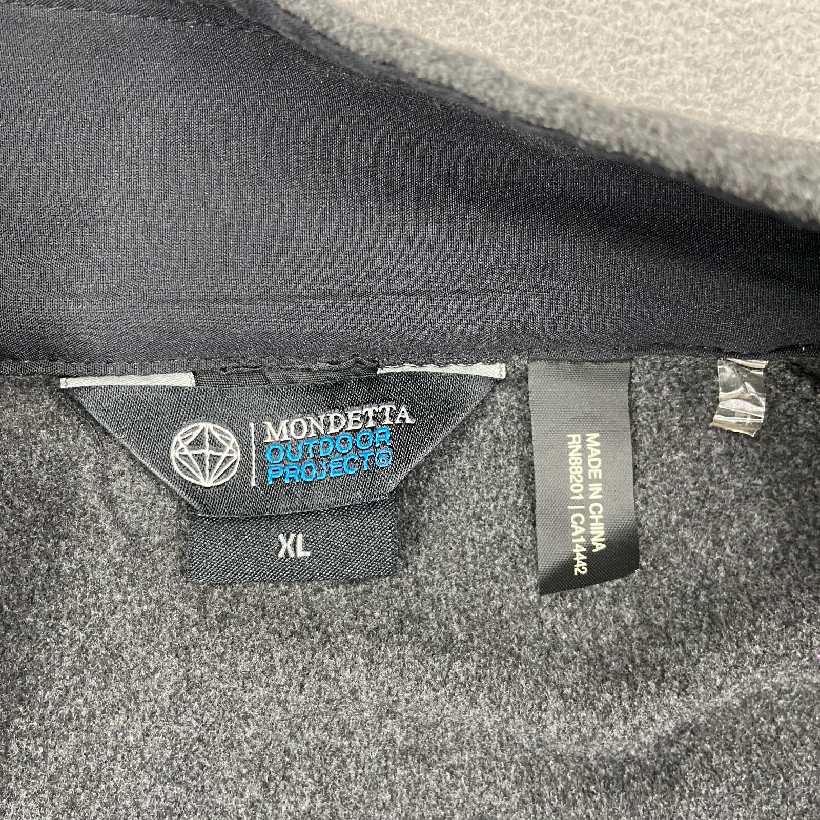 Mondetta Outdoor Project The Soft Stretch Top Mens XL Gray Semi Fitted 1/4 Zip gallery