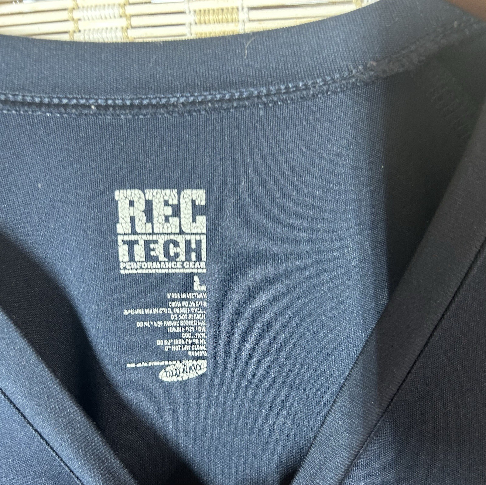 Men’s Rec Tech Performance Gear Athletic T-Shirt Sz L gallery