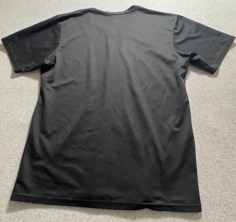Black Under Armour Men’s Large Velocity 2.0 SS V-neck T-Shirt gallery
