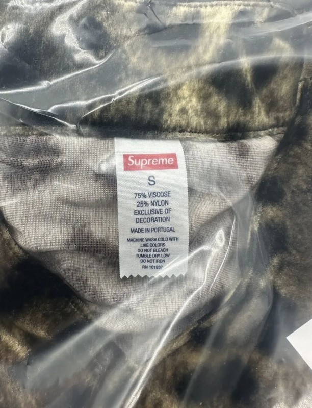 Supreme Velvet Baseball Jersey "Leopard" Size S gallery